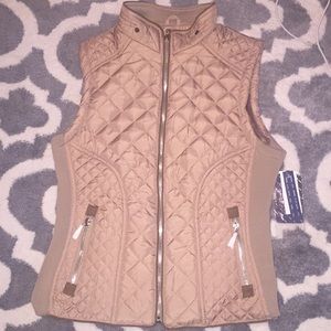 Beige vest